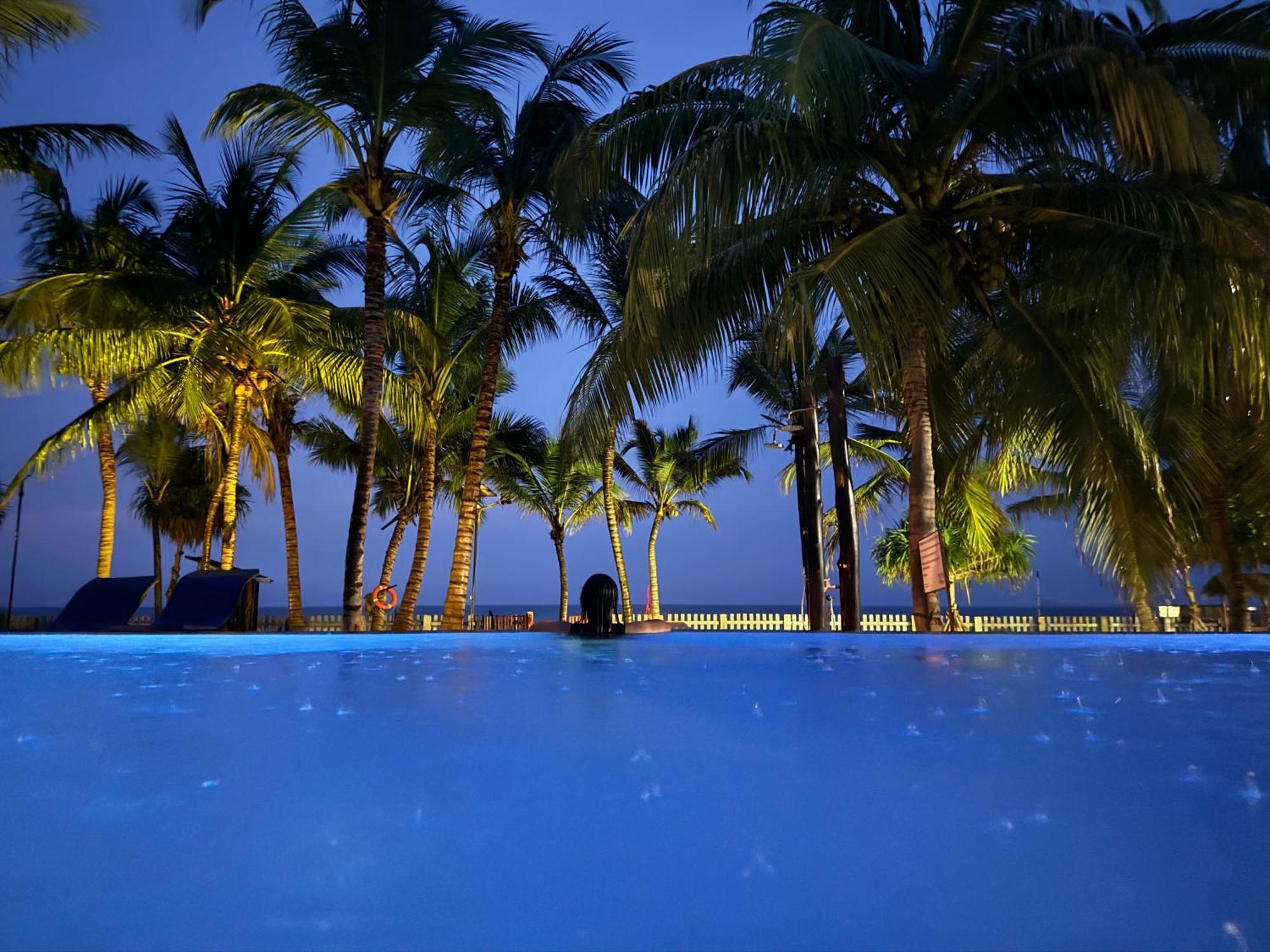 Pearl Of Ocean Front Lägenhet Trincomalee Exteriör bild