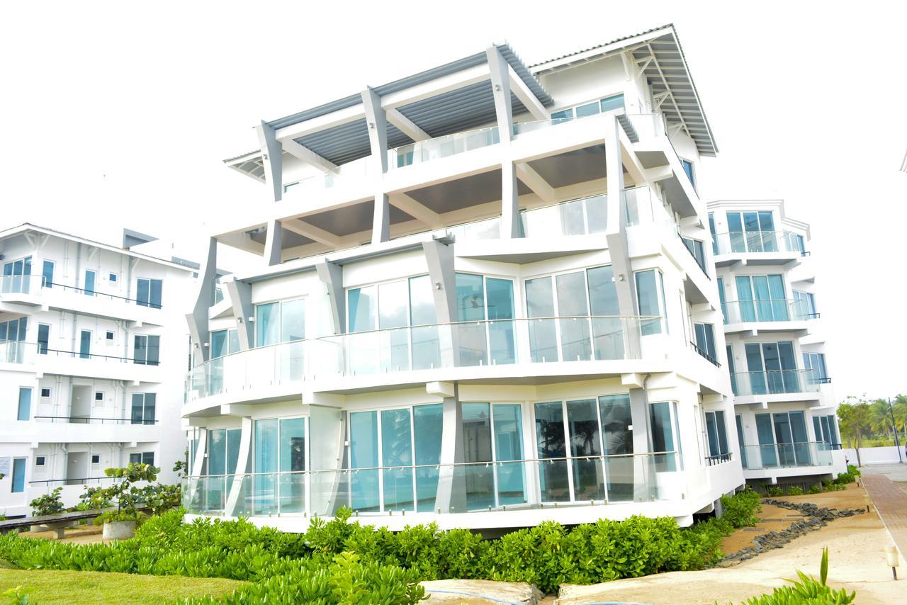 Pearl Of Ocean Front Lägenhet Trincomalee Exteriör bild
